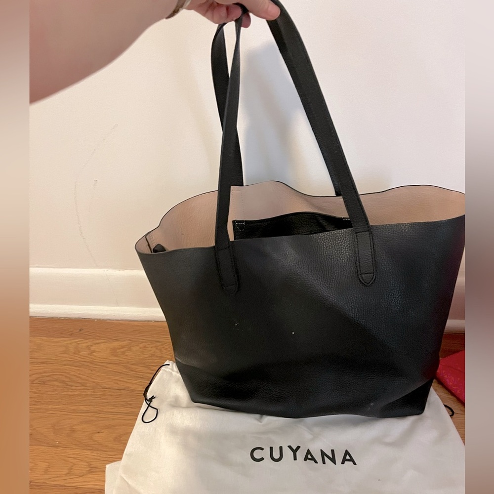 Cuyana Tote